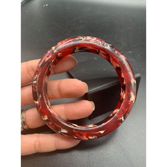 Chunky Plastic Bracelet Red White Black Swirls Marble Unusual Colors - Picture 3 of 6